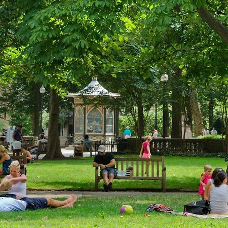 אפרטהוטל Abode Philadelphia - Rittenhouse Square Spruce St מראה חיצוני תמונה